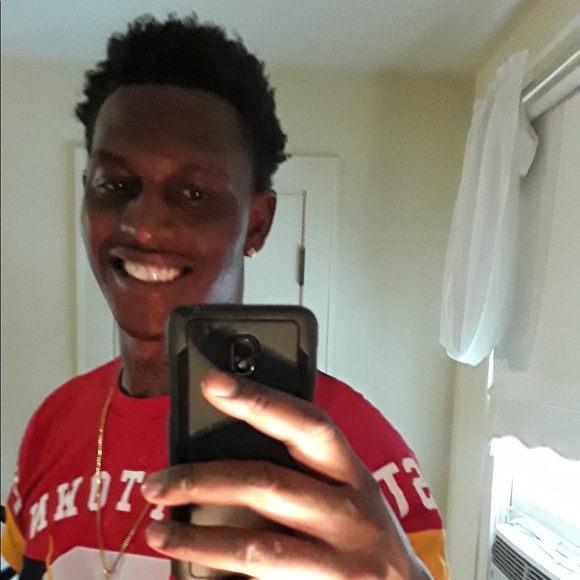 Meet your Posher, Curtis - Picture 1 of 1